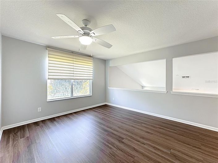 Image No.32-3 Bed Property for sale