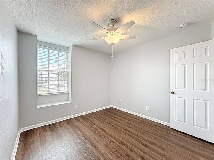 Image No.41-3 Bed Property for sale