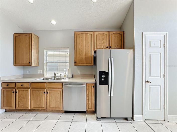 Image No.6-3 Bed Property for sale