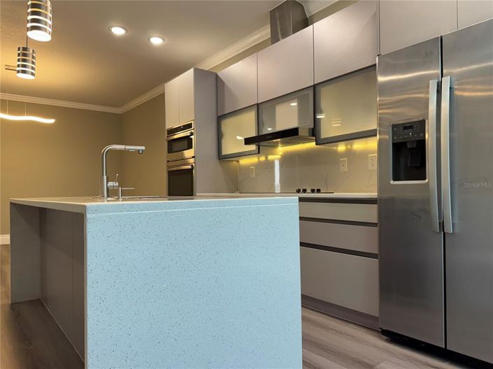 Image No.20-4 Bed Townhouse for sale