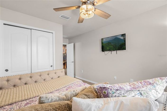 Image No.28-5 Bed Townhouse for sale