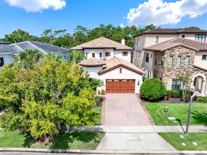 Image No.2-7 Bed Property for sale