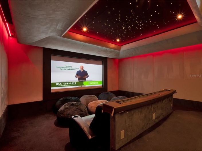 Image No.22-7 Bed Property for sale