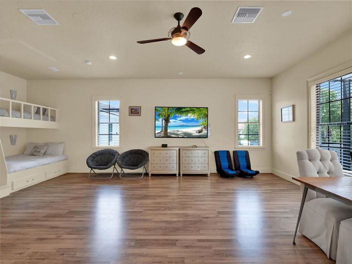 Image No.46-7 Bed Property for sale