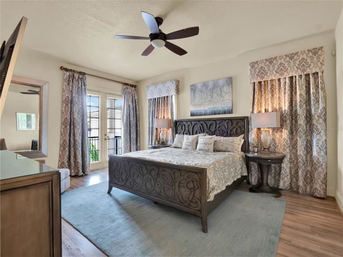 Image No.54-7 Bed Property for sale