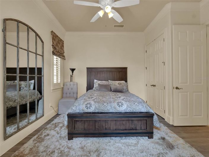 Image No.63-7 Bed Property for sale