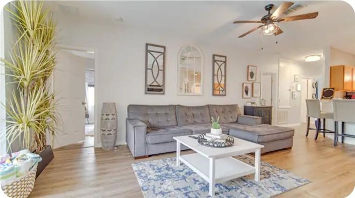 Image No.10-5 Bed Property for sale