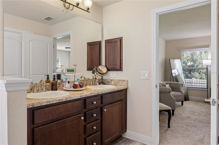 Image No.21-3 Bed Property for sale