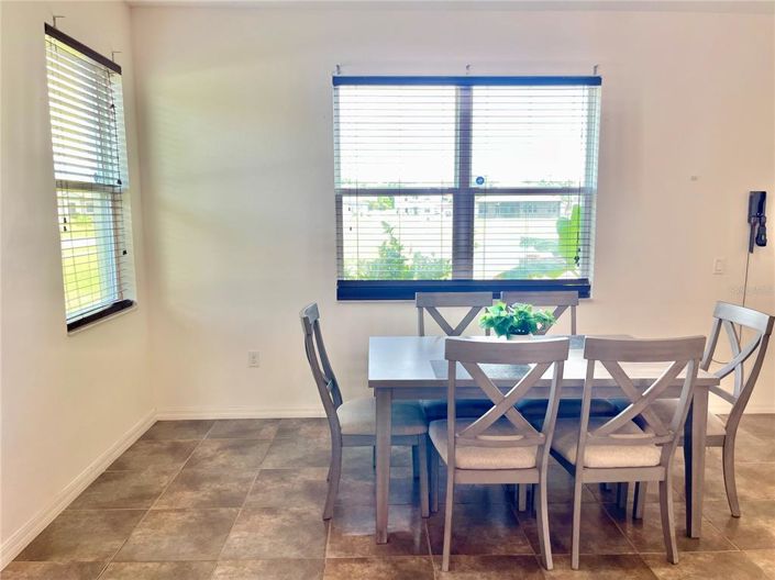 Image No.14-5 Bed Property for sale