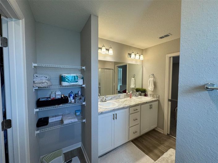 Image No.34-Propriété de 4 chambres à vendre à Davenport