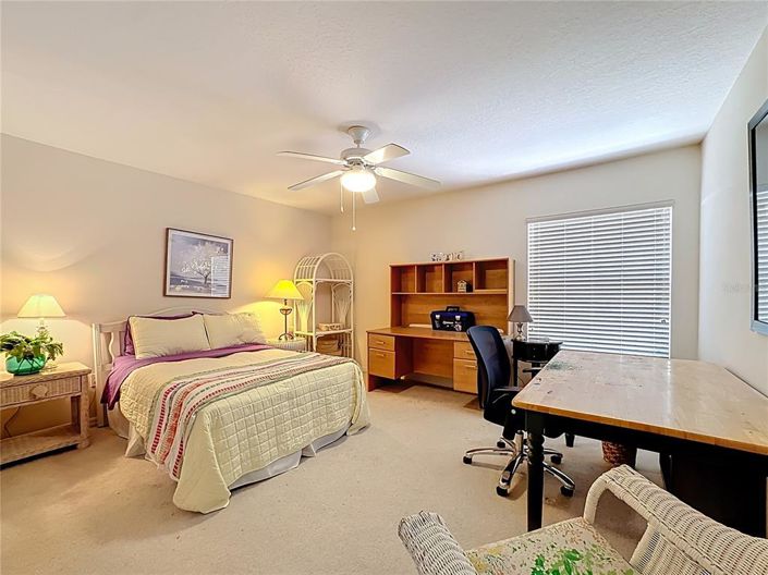 Image No.37-5 Bed Property for sale