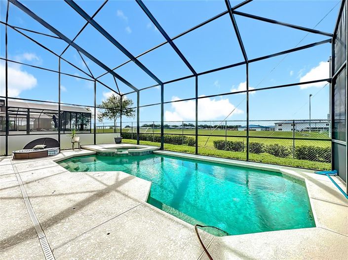 Image No.42-5 Bed Property for sale