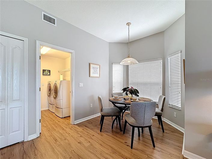 Image No.9-5 Bed Property for sale