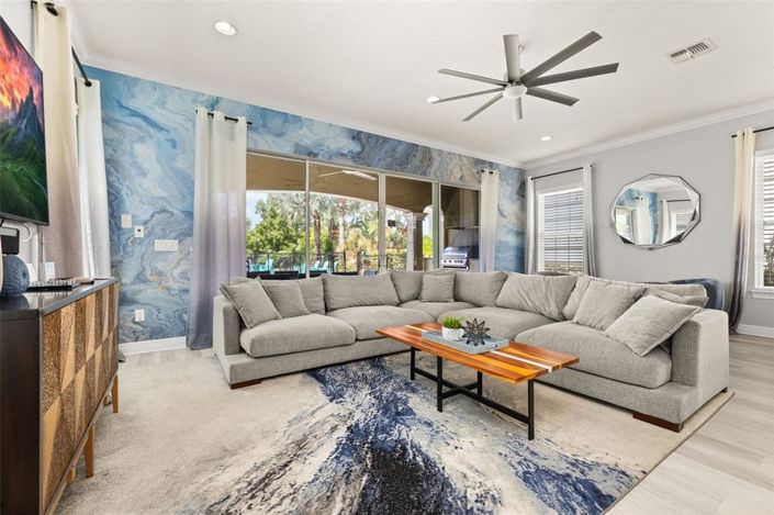 Image No.12-5 Bed Property for sale