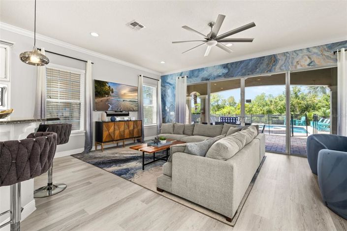 Image No.24-5 Bed Property for sale