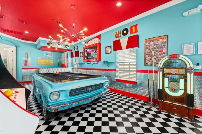 Image No.29-5 Bed Property for sale