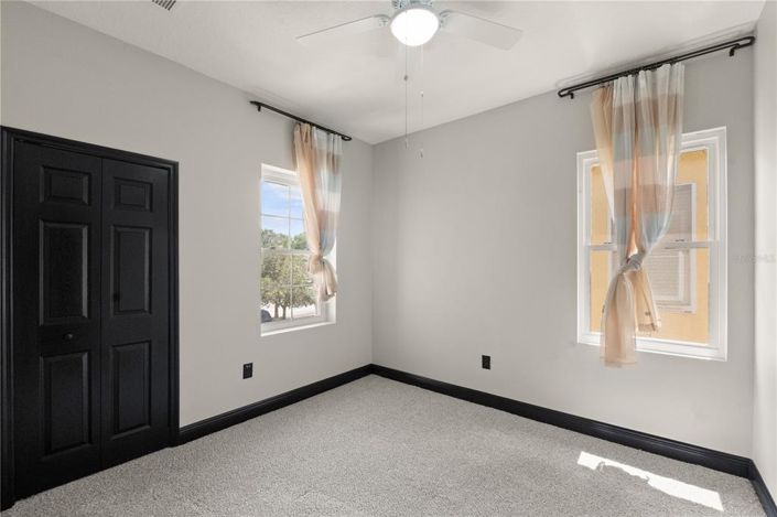 Image No.16-4 Bed Townhouse for sale