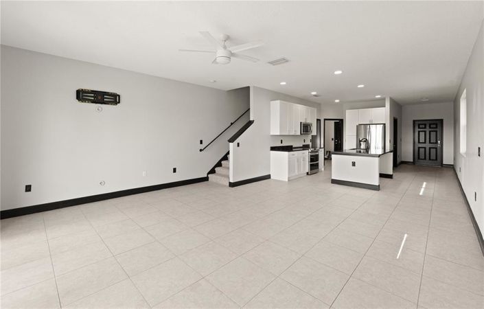 Image No.7-4 Bed Townhouse for sale