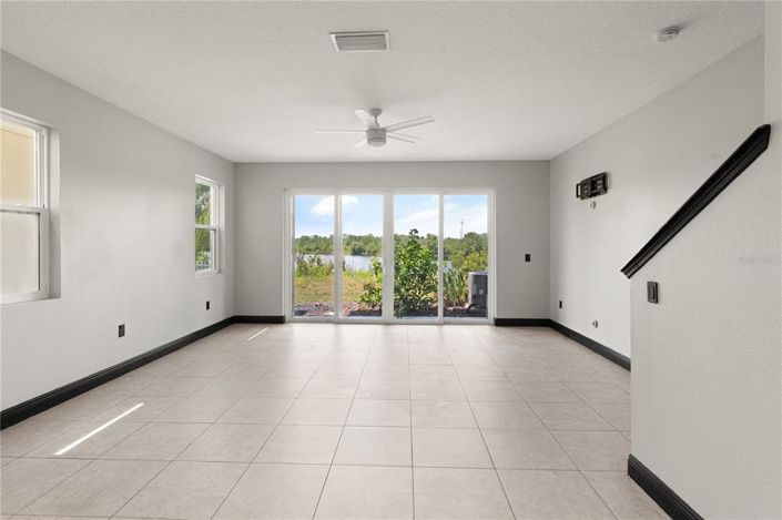 Image No.8-4 Bed Townhouse for sale