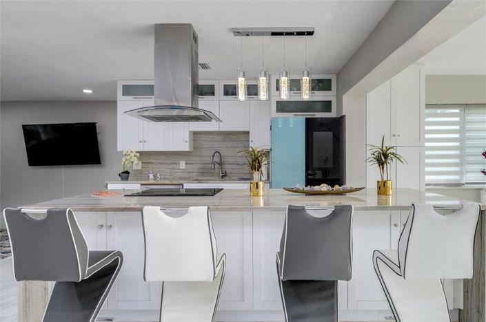 Image No.14-3 Bed Property for sale