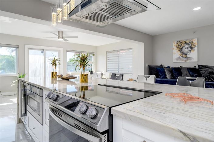 Image No.18-3 Bed Property for sale