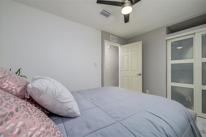 Image No.25-3 Bed Property for sale