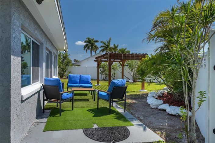 Image No.29-3 Bed Property for sale