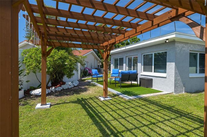 Image No.31-3 Bed Property for sale