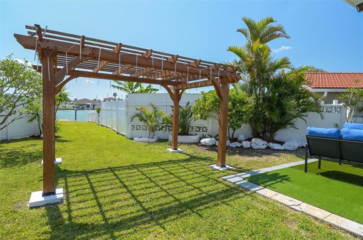 Image No.32-3 Bed Property for sale