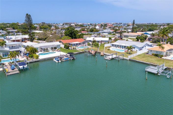 Image No.42-3 Bed Property for sale