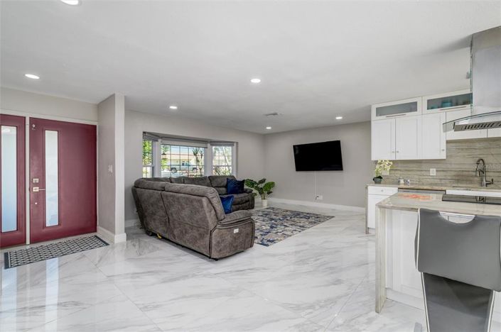 Image No.9-3 Bed Property for sale