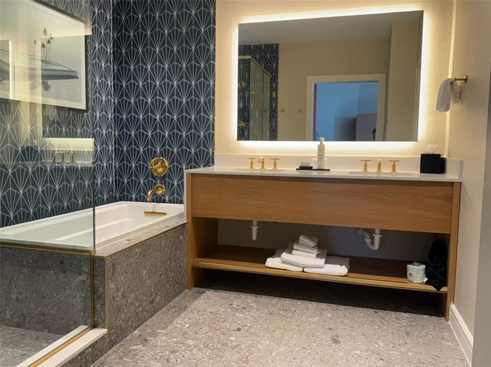 Image No.12-2 Bed Property for sale