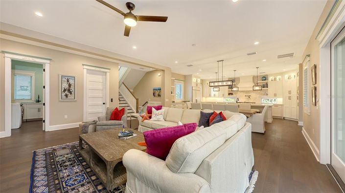 Image No.32-4 Bed Property for sale