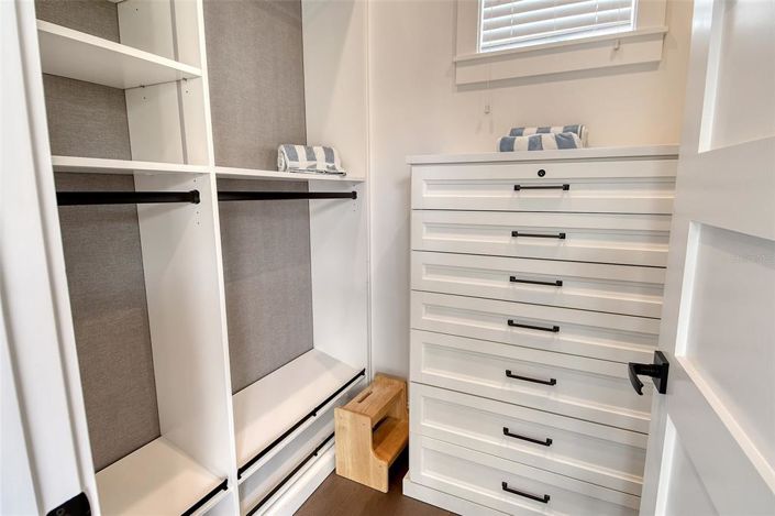 Image No.57-4 Bed Property for sale