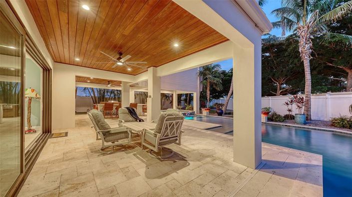 Image No.69-4 Bed Property for sale