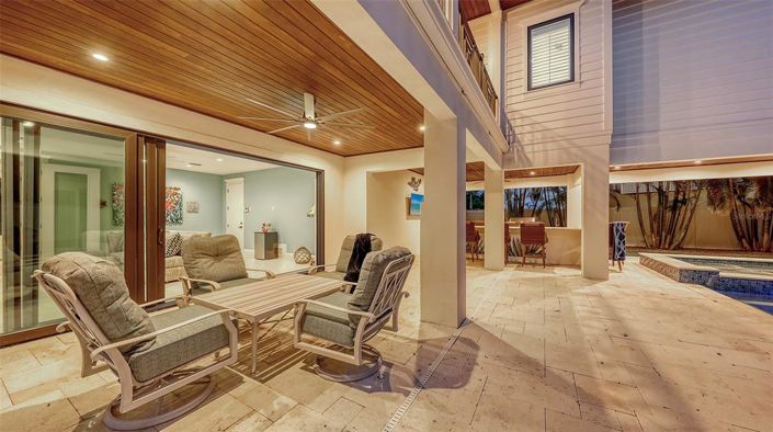 Image No.70-4 Bed Property for sale