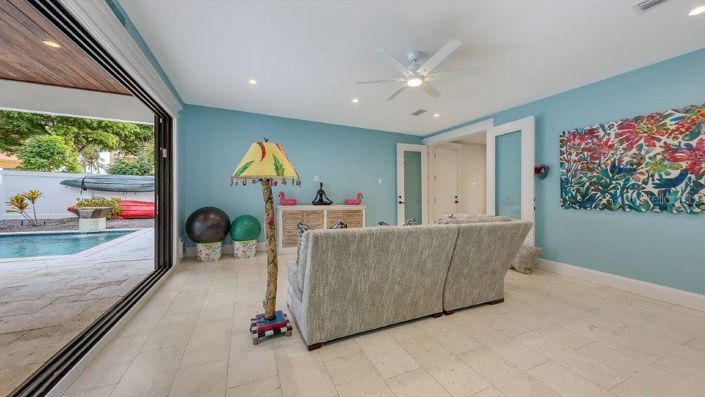 Image No.9-4 Bed Property for sale