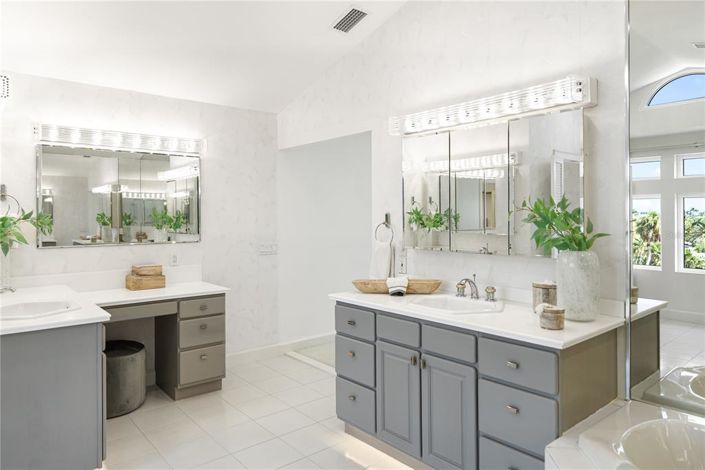 Image No.40-Propriété de 4 chambres à vendre à Holmes Beach