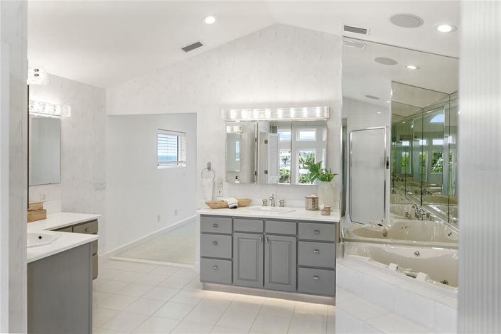 Image No.57-Propriété de 4 chambres à vendre à Holmes Beach