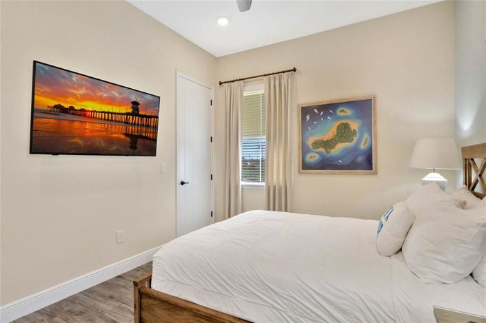 Image No.28-3 Bed Property for sale