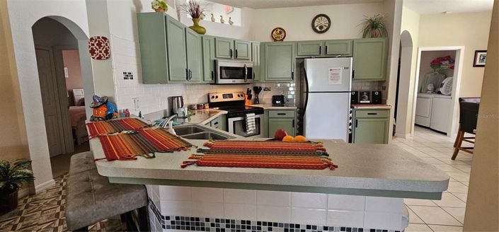 Image No.7-4 Bed Property for sale