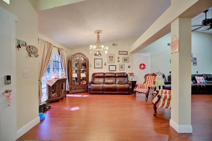 Image No.3-4 Bed Property for sale