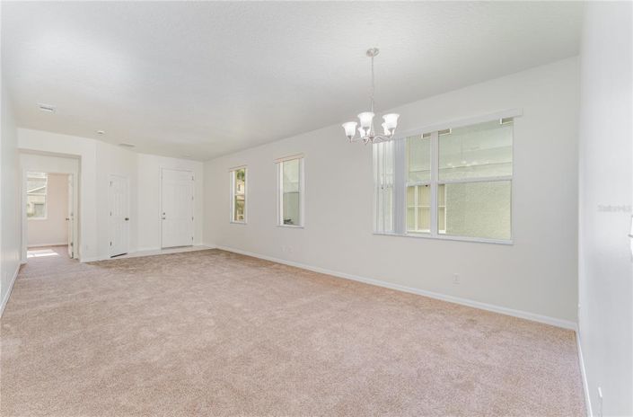 Image No.4-4 Bed Property for sale