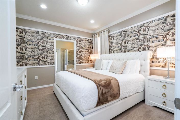 Image No.83-6 Bed Property for sale