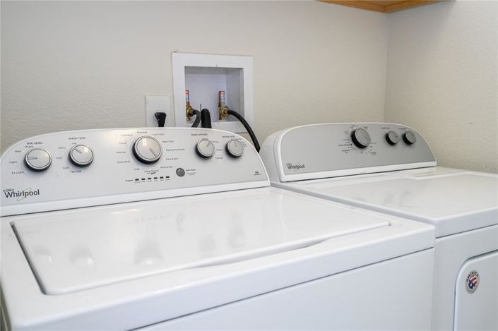 Image No.88-6 Bed Property for sale