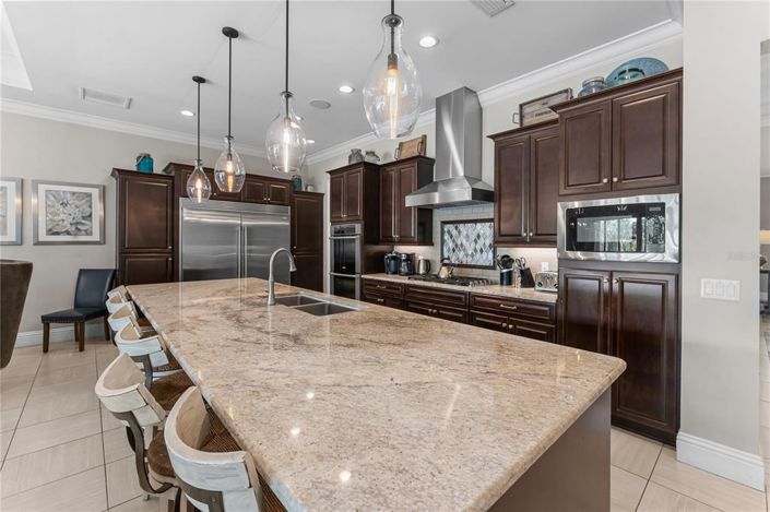 Image No.11-11 Bed Property for sale