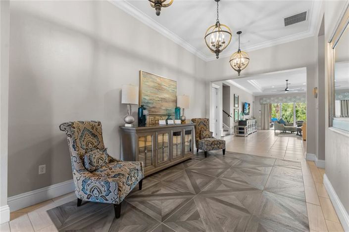 Image No.6-11 Bed Property for sale