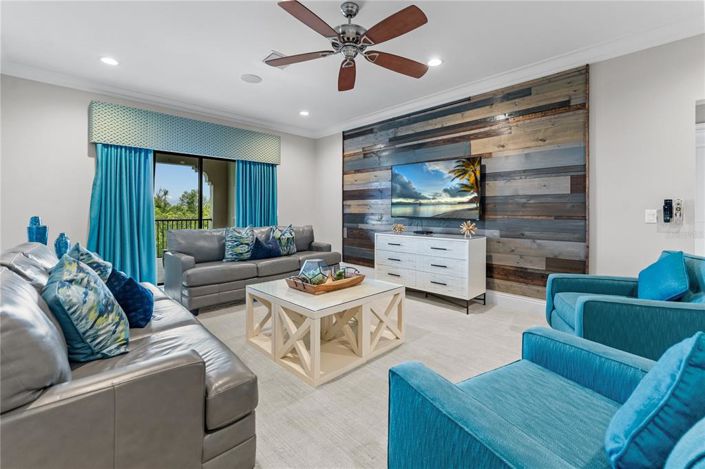 Image No.71-11 Bed Property for sale