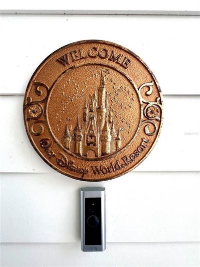 Image No.2-5 Bed Property for sale