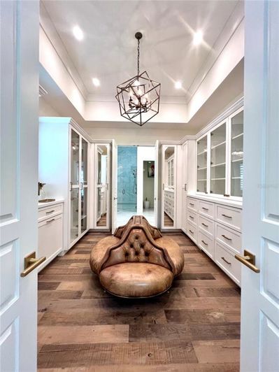 Image No.21-5 Bed Property for sale